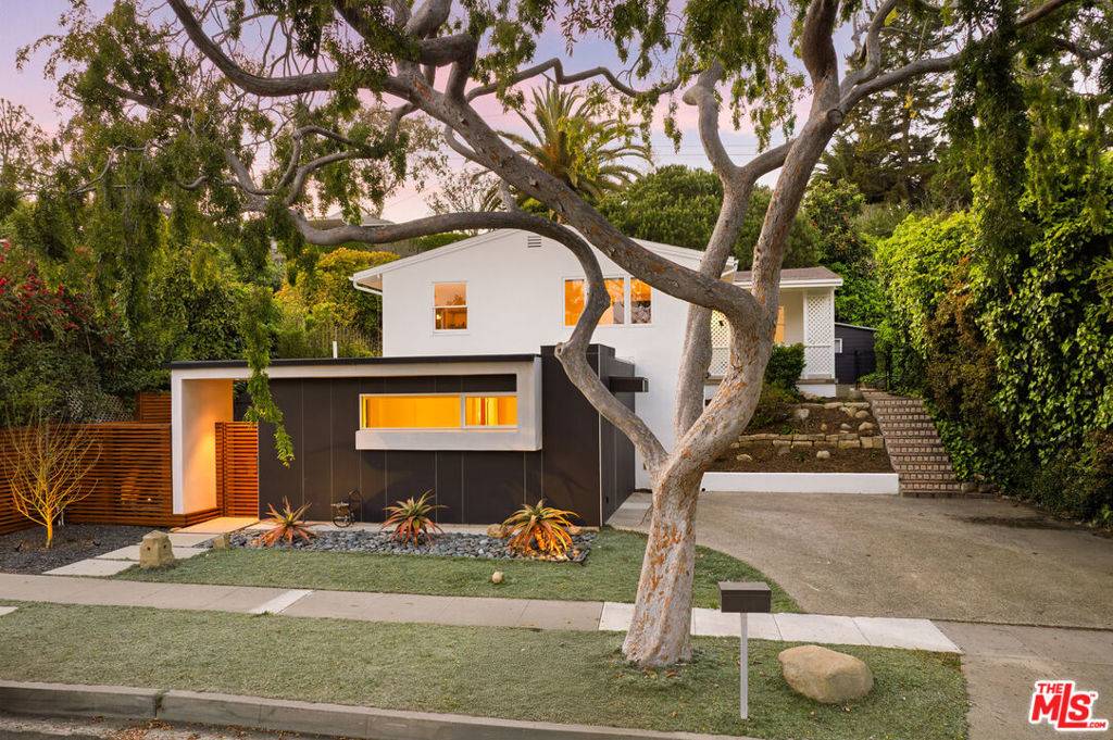 Santa Barbara, CA 93109,1274 San Miguel AVE