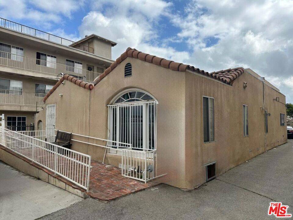 Reseda, CA 91335,7304 Canby AVE #B