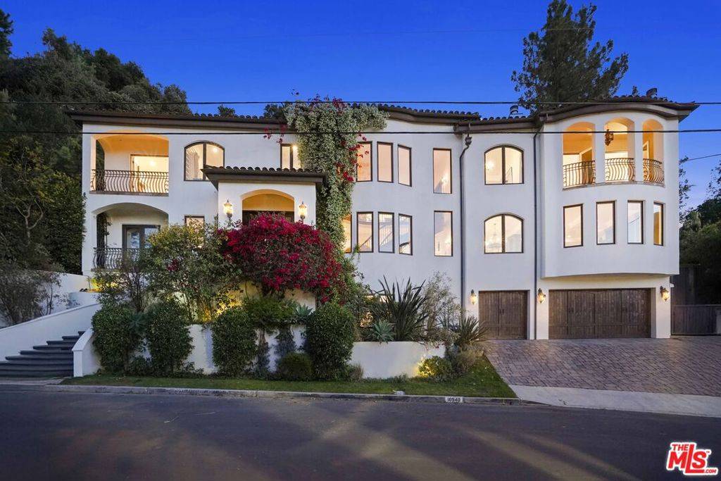 Studio City, CA 91604,10940 Terryview DR