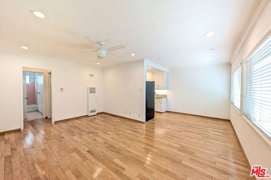 Santa Monica, CA 90403,1037 Euclid ST #B