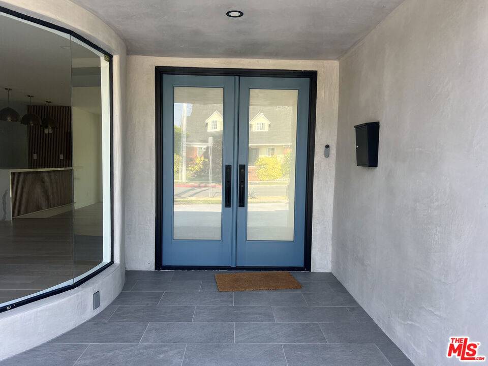 Los Angeles, CA 90056,6745 Bedford AVE