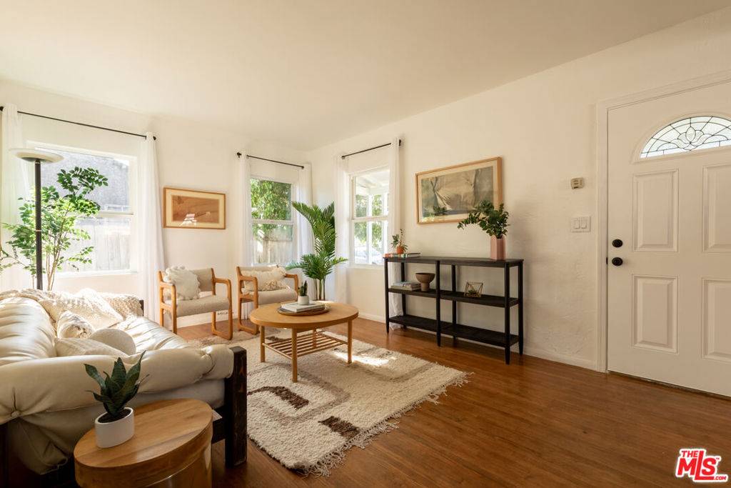 Gardena, CA 90249,2722 Marine AVE