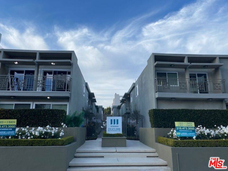 Los Angeles, CA 90049,11825 Goshen AVE #6