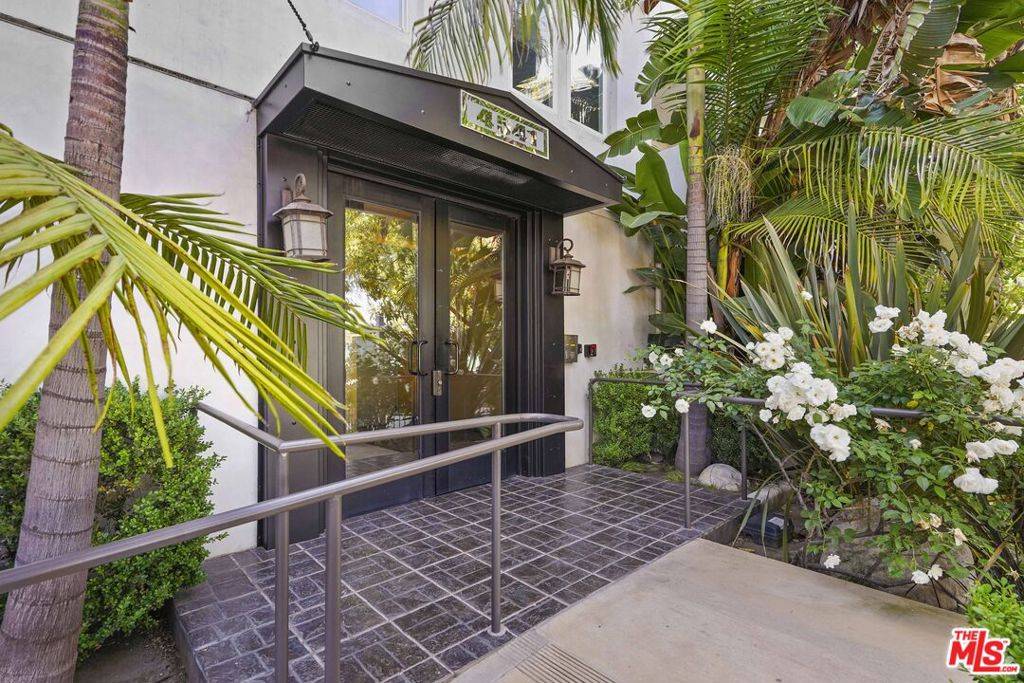 Studio City, CA 91602,4541 Colfax AVE #102