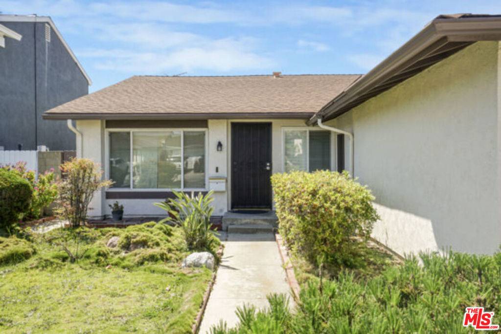 Harbor City, CA 90710,23420 Sidlee PL