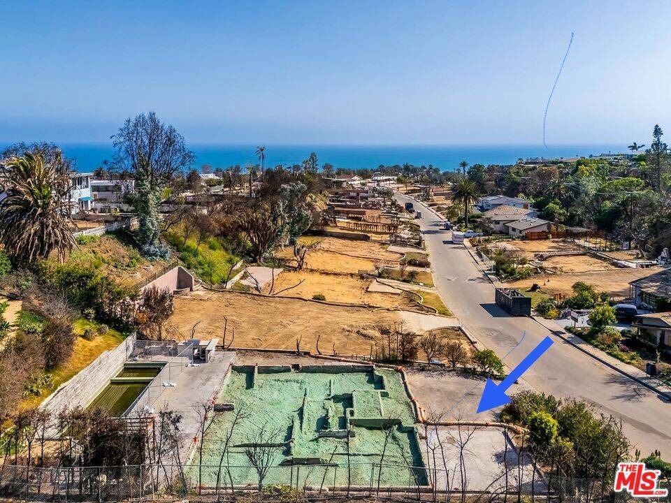 Pacific Palisades, CA 90272,738 Jacon WAY