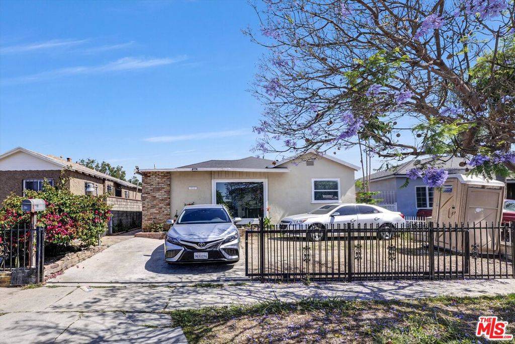 Los Angeles, CA 90044,533 W 111th ST