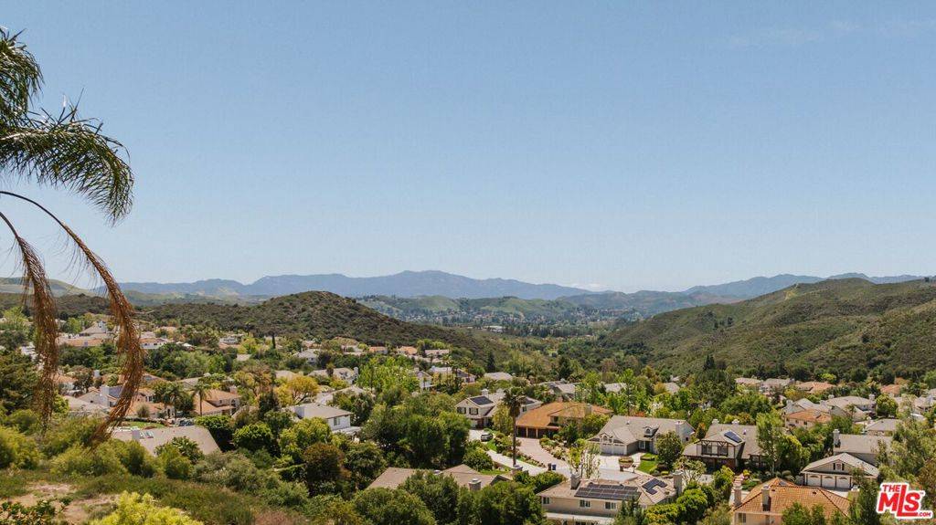 Oak Park, CA 91377,5120 Lafitte DR