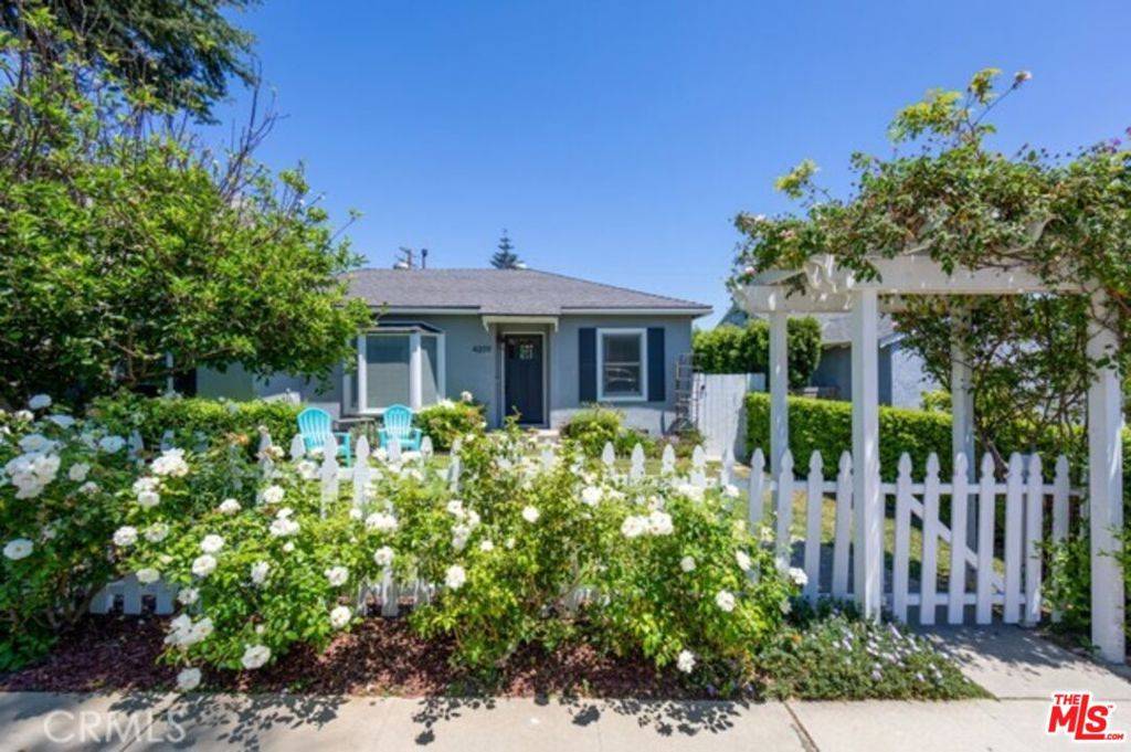 Long Beach, CA 90814,4209 E Theresa ST