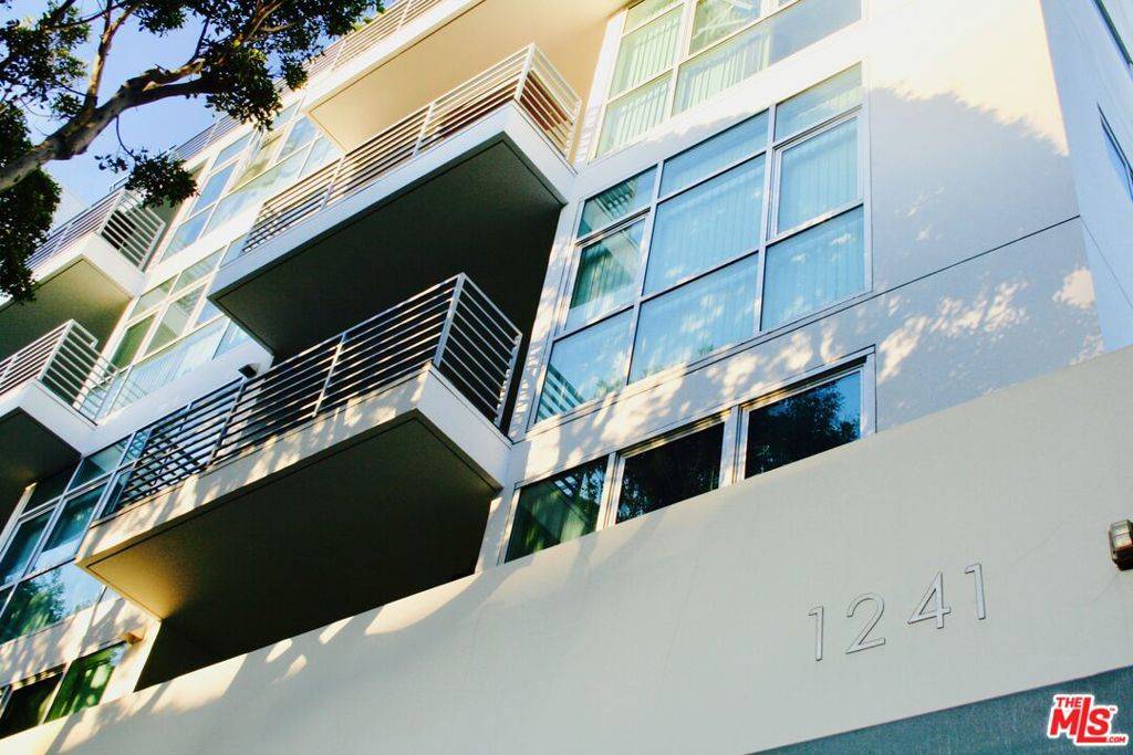 Santa Monica, CA 90401,1241 5Th ST #201