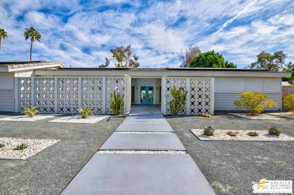 Palm Springs, CA 92264,2002 S Bobolink LN