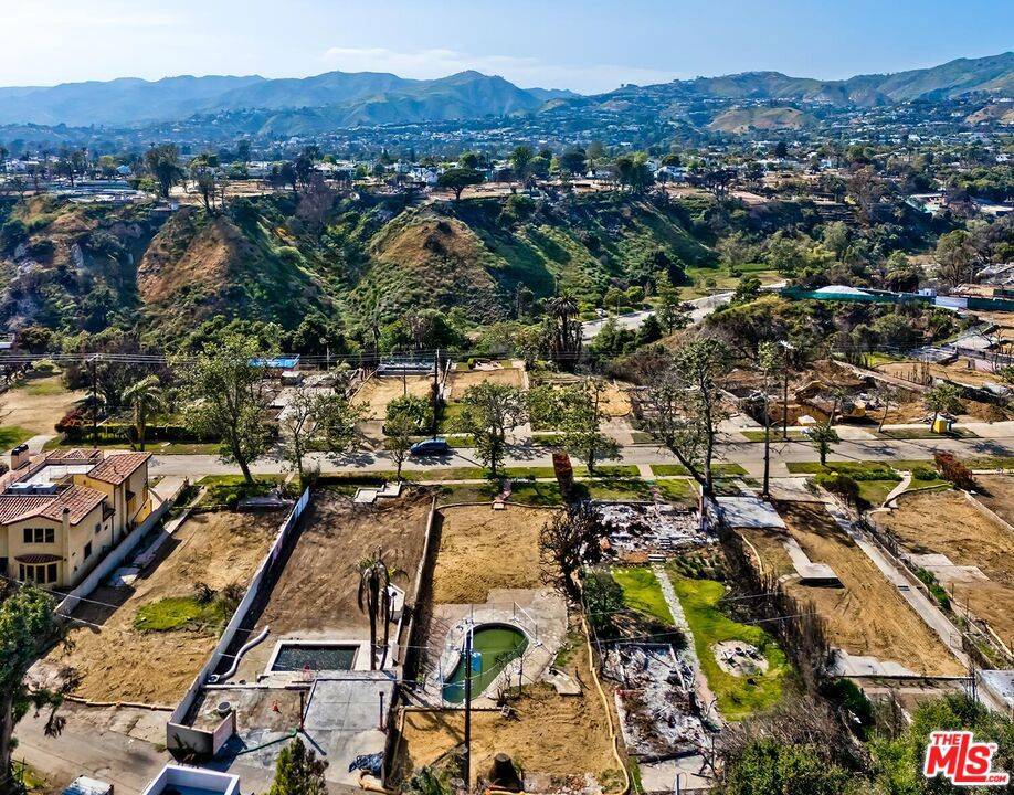 Pacific Palisades, CA 90272,564 Radcliffe AVE