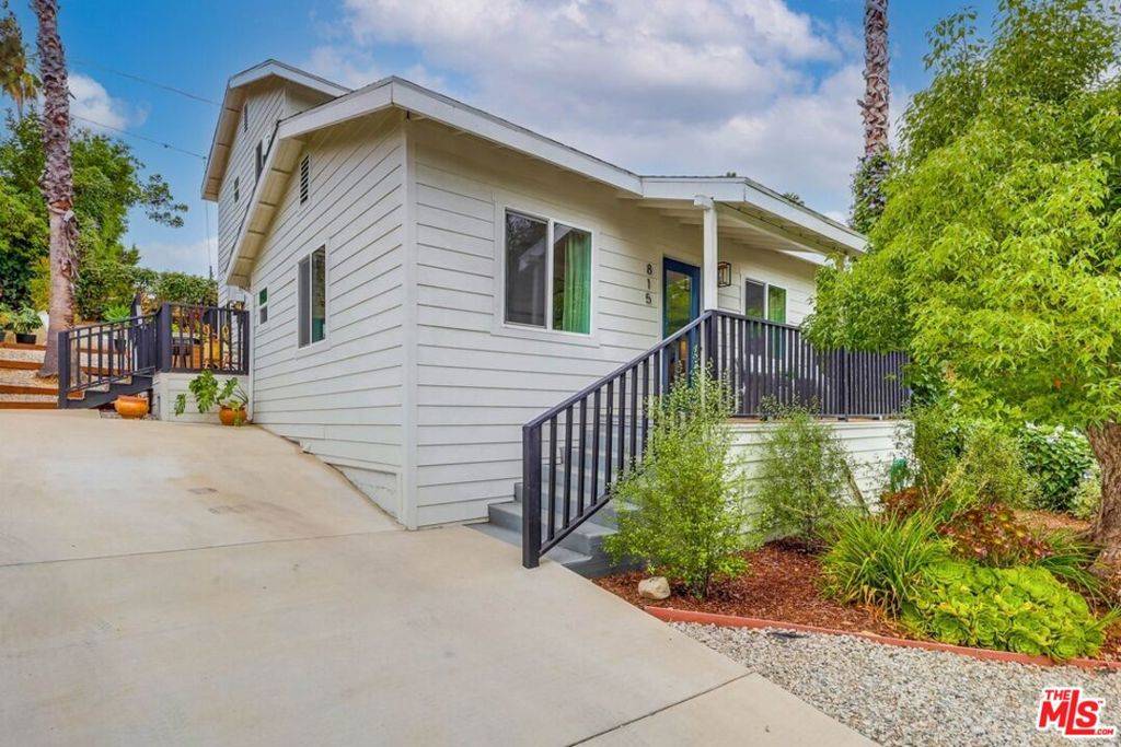 Los Angeles, CA 90042,815 N Avenue 63