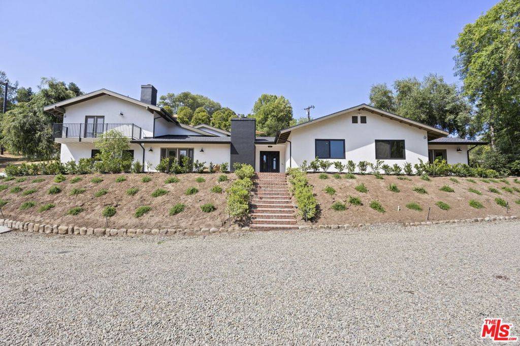 Ojai, CA 93023,1131 Rancho DR