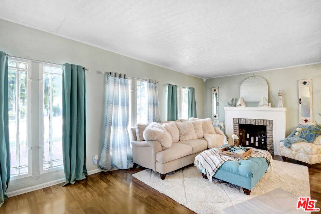 Ontario, CA 91762,132 W Bonnie Brae CT