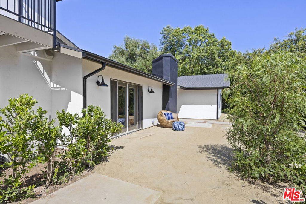 Ojai, CA 93023,1131 Rancho DR