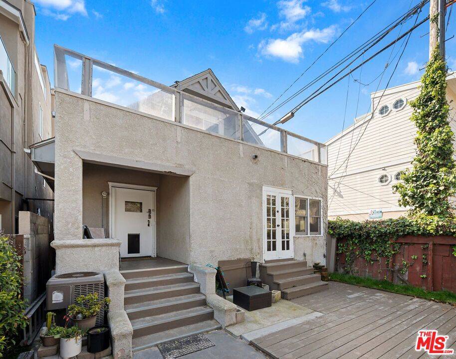 Venice, CA 90291,10 30th AVE