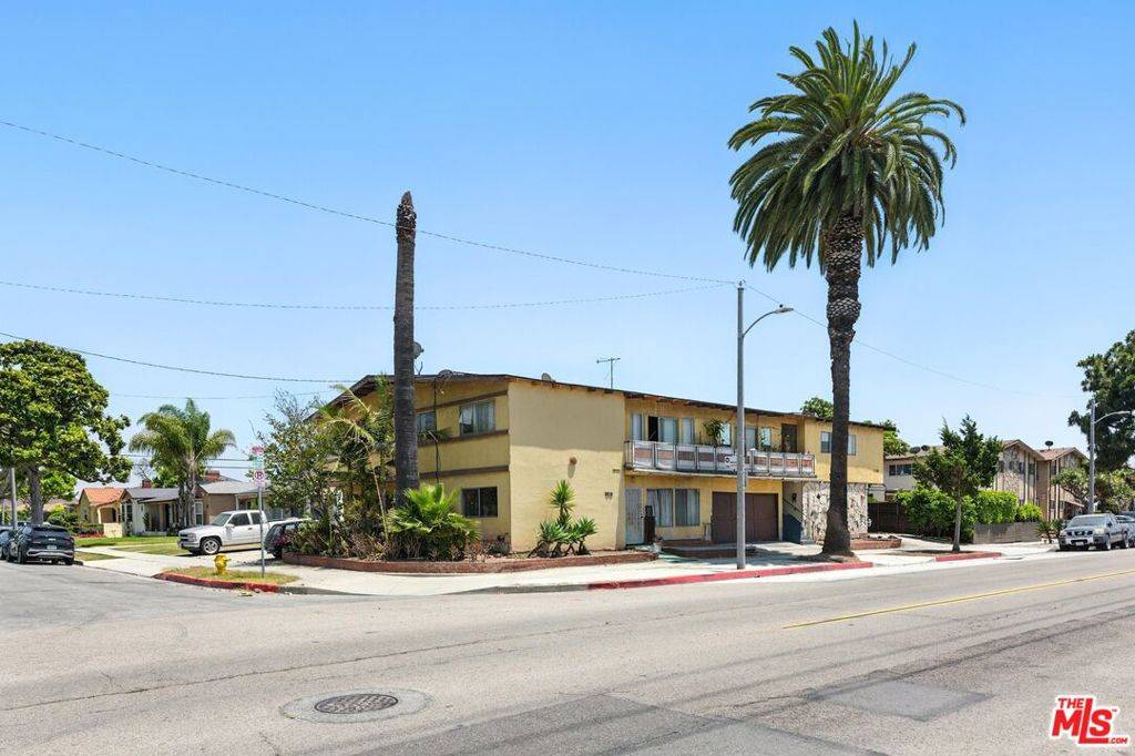 Inglewood, CA 90301,1100 S Inglewood AVE