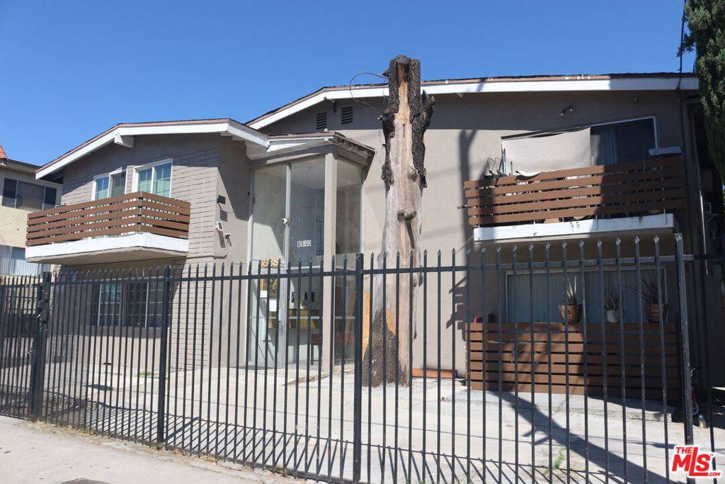 Van Nuys, CA 91411,6538 Sepulveda BLVD