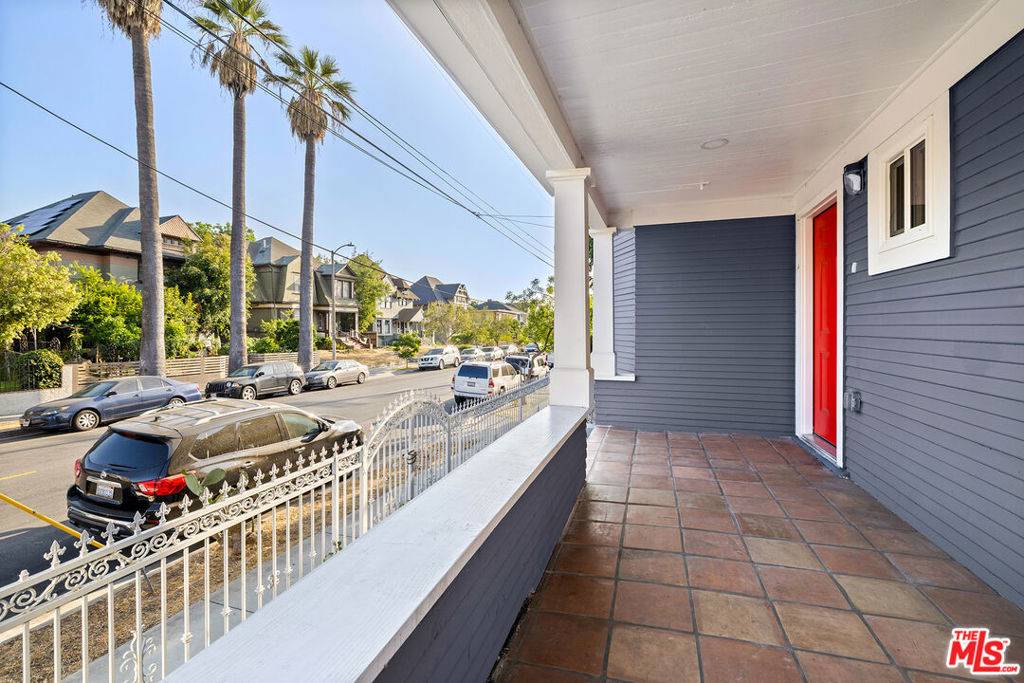 Los Angeles, CA 90007,1617 W 24th ST