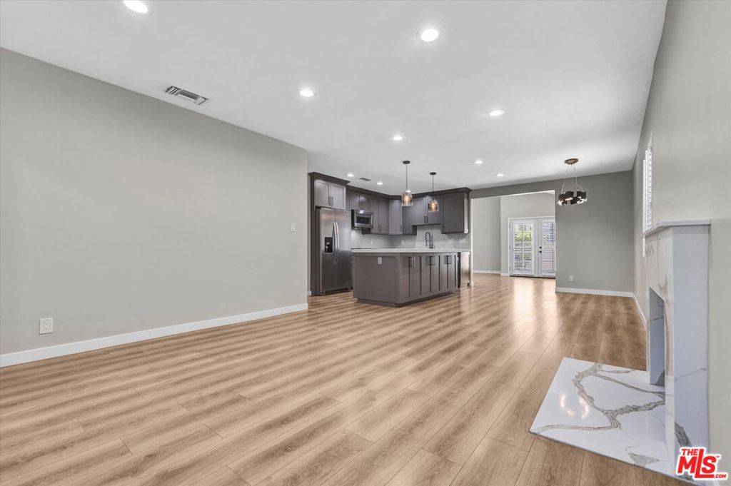Sherman Oaks, CA 91423,13964 La Maida ST