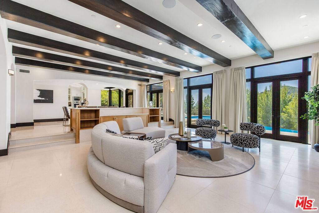 Beverly Hills, CA 90210,2175 Summitridge DR