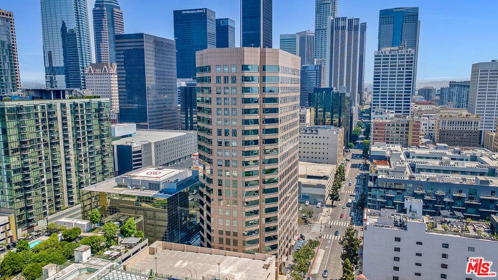 Los Angeles, CA 90017,801 S Grand AVE #2202