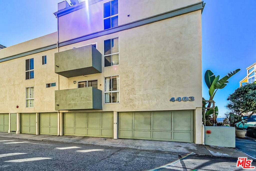 Marina Del Rey, CA 90292,4403 Ocean Front WALK #104