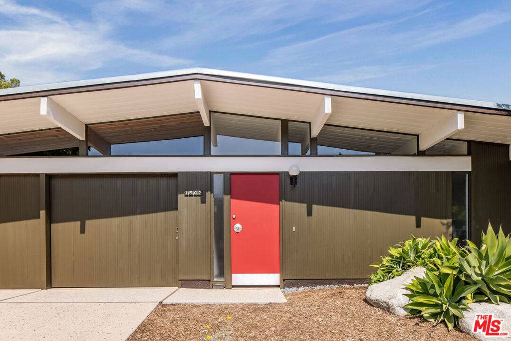 Thousand Oaks, CA 91360,1542 Campbell AVE