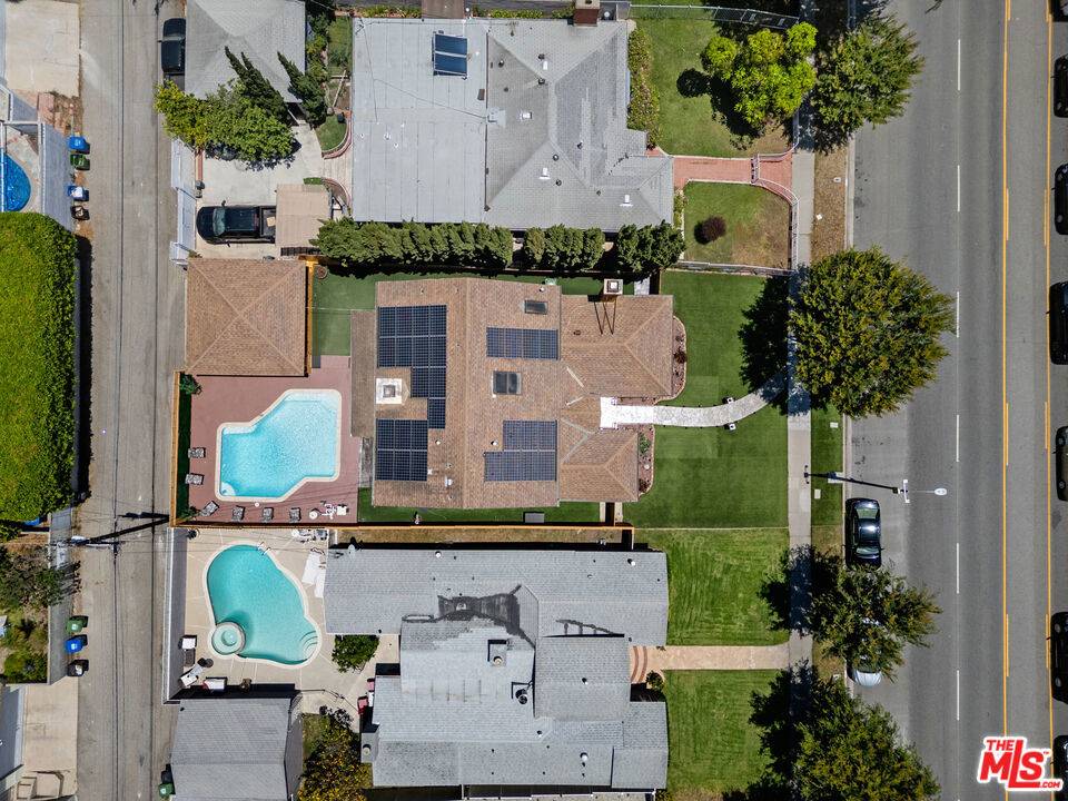 Los Angeles, CA 90016,5183 Obama BLVD