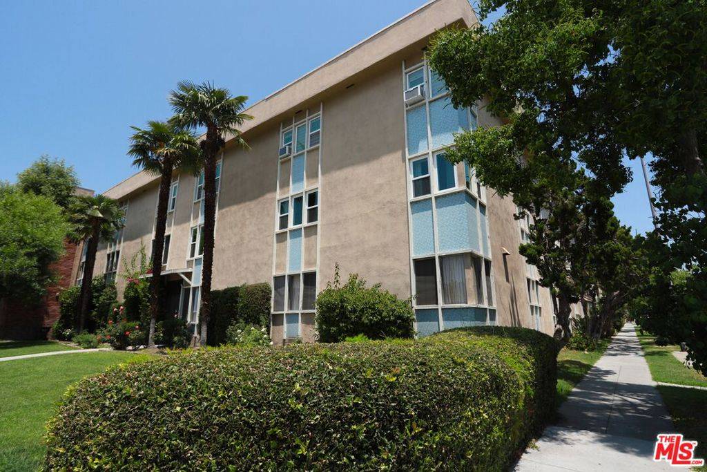 Glendale, CA 91206,211 E California AVE #B2