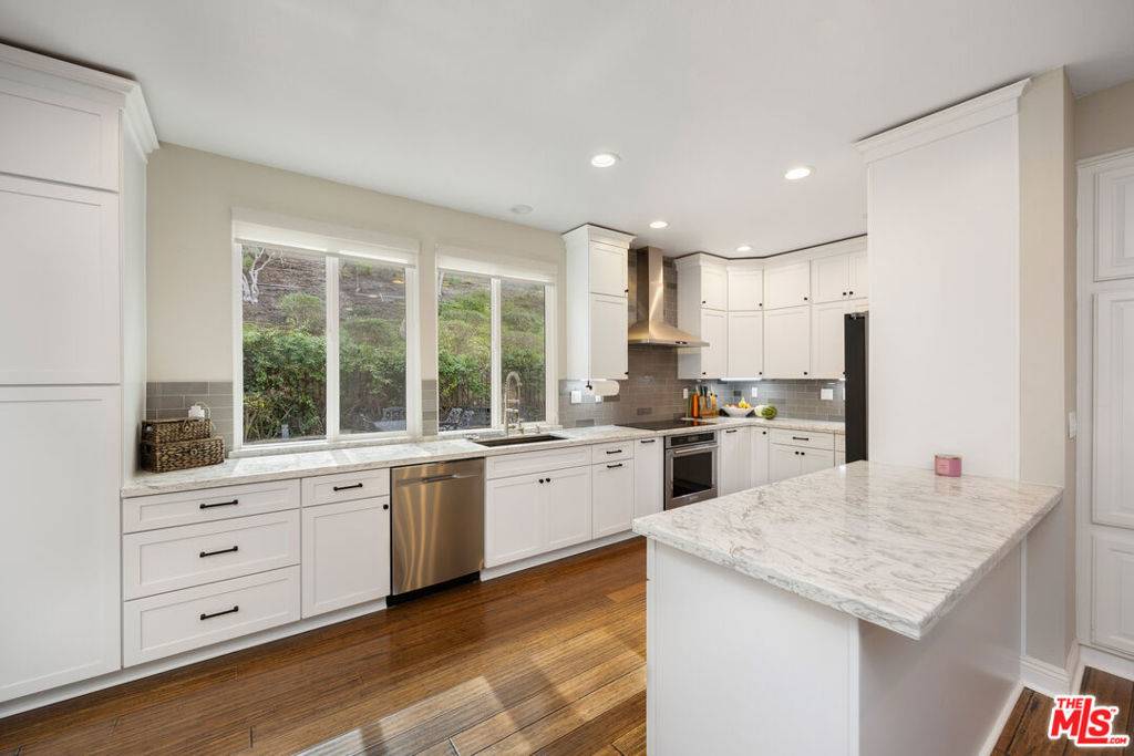 Oak Park, CA 91377,5136 Pesto WAY