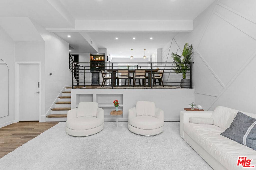 Marina Del Rey, CA 90292,4360 Glencoe AVE #2