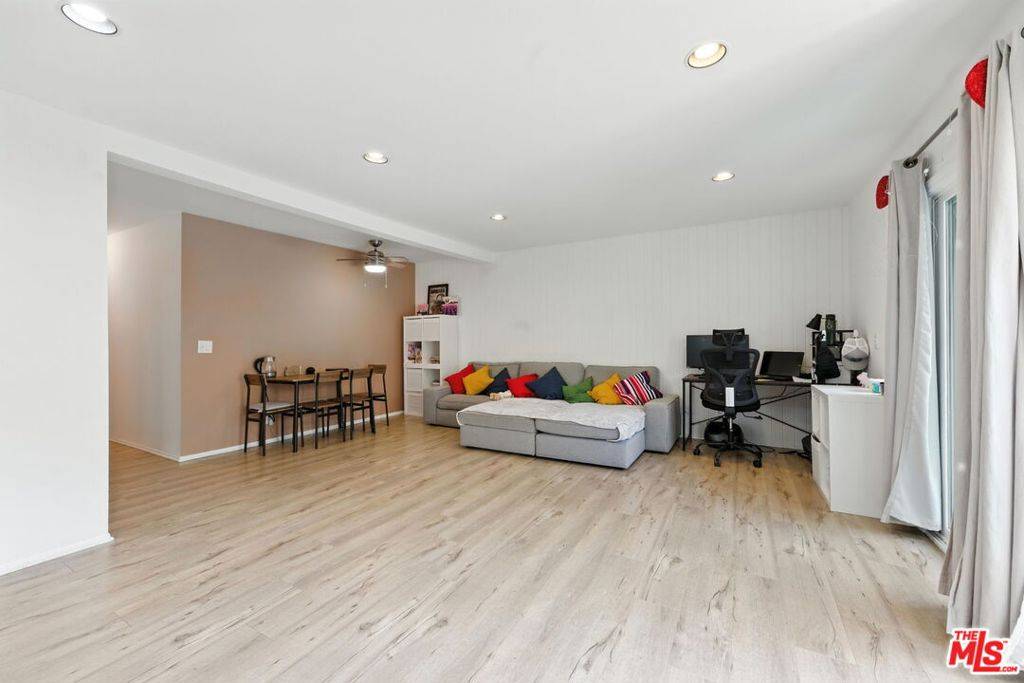 Culver City, CA 90230,4810 Hollow Corner RD #143