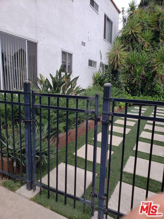 Sherman Oaks, CA 91411,5641 N Halbrent AVE #10