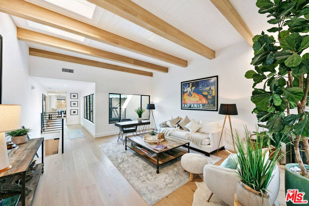 Malibu, CA 90265,6502 Dume DR