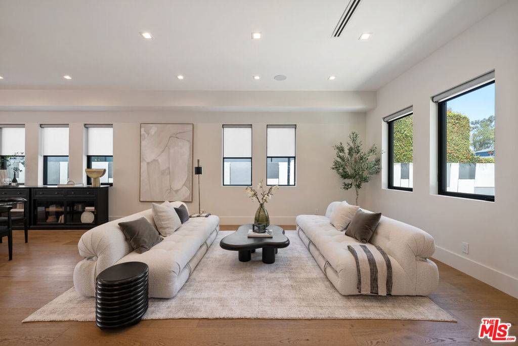 Studio City, CA 91602,4299 Elmer AVE