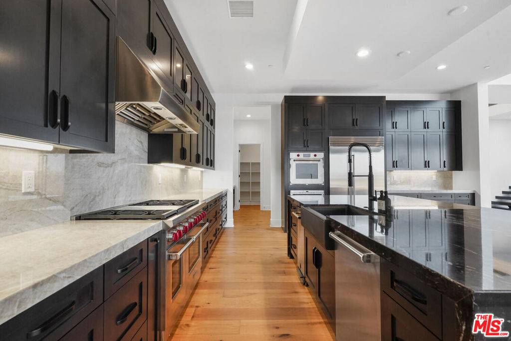 Porter Ranch, CA 91326,11740 Abbey LN