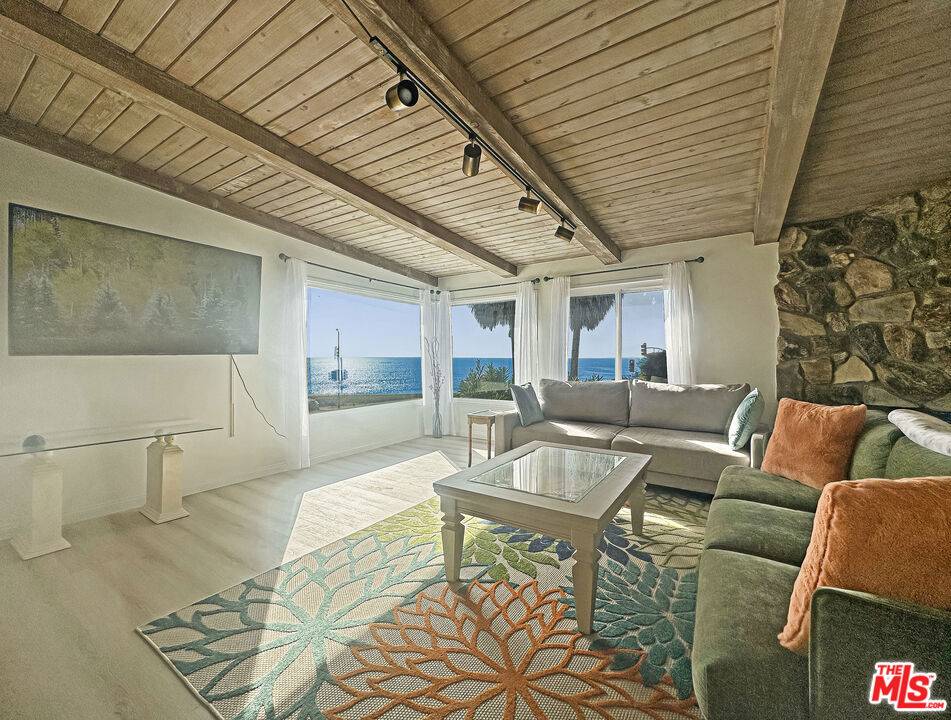 Playa Del Rey, CA 90293,111 Waterview ST