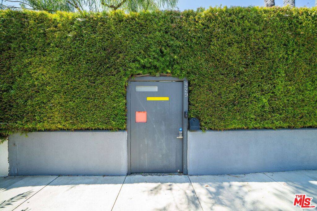 Marina Del Rey, CA 90292,929 Dickson ST