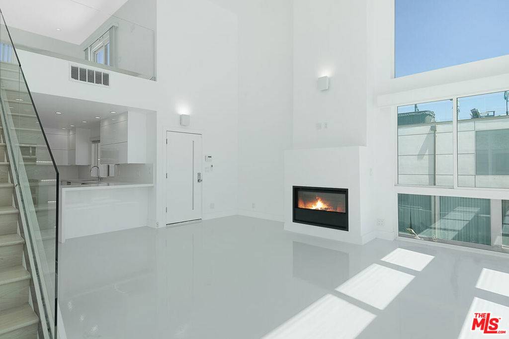 Venice, CA 90291,2419 Ocean Front WALK #PENTHOUSE