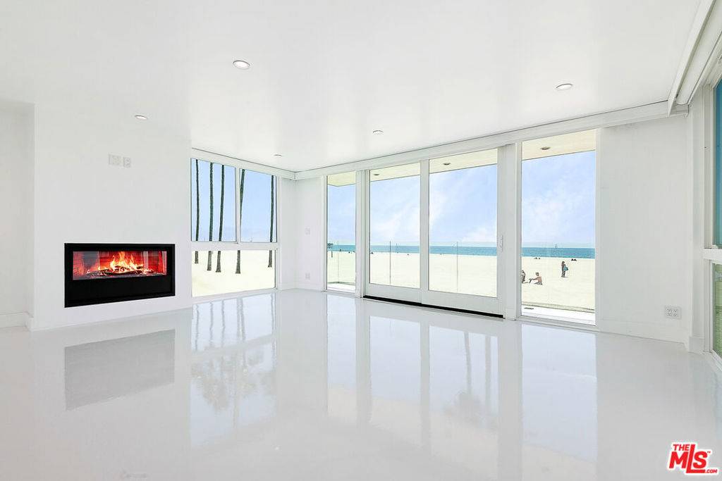 Venice, CA 90291,2419 Ocean Front WALK #Suite 1