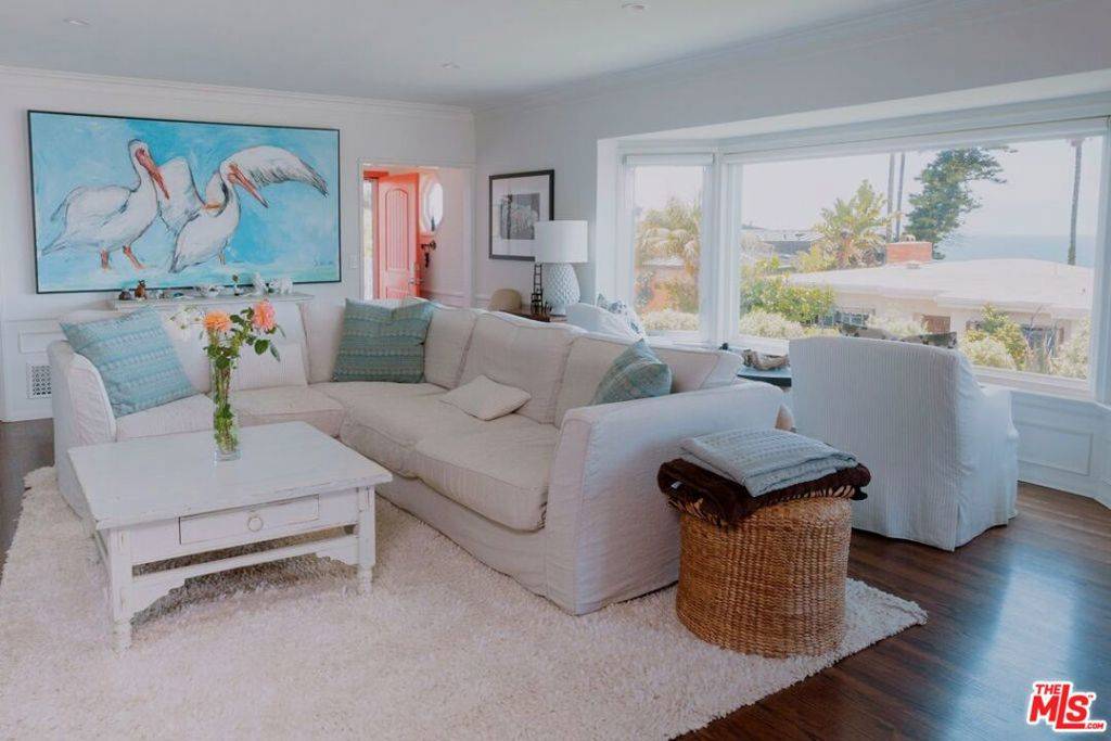 Laguna Beach, CA 92651,31506 Bluff