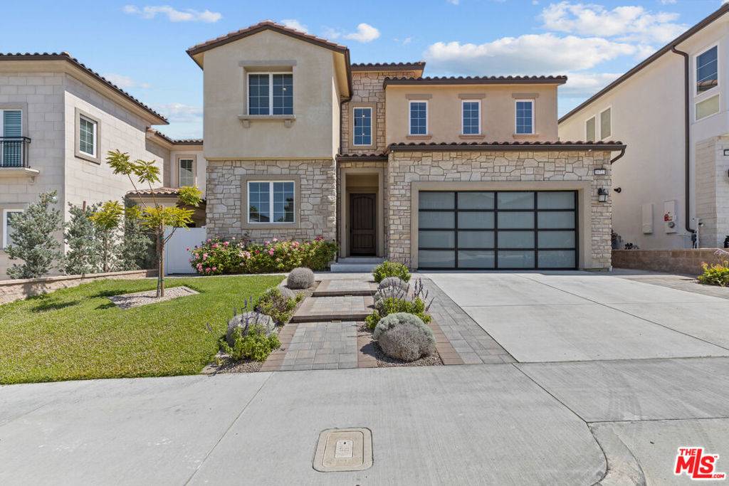 Porter Ranch, CA 91326,20723 W Deer Grass CT