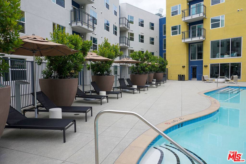 El Monte, CA 91731,10568 Promenade Gateway #537