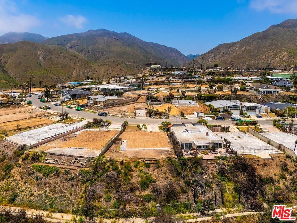 Malibu, CA 90265,18428 Coastline DR