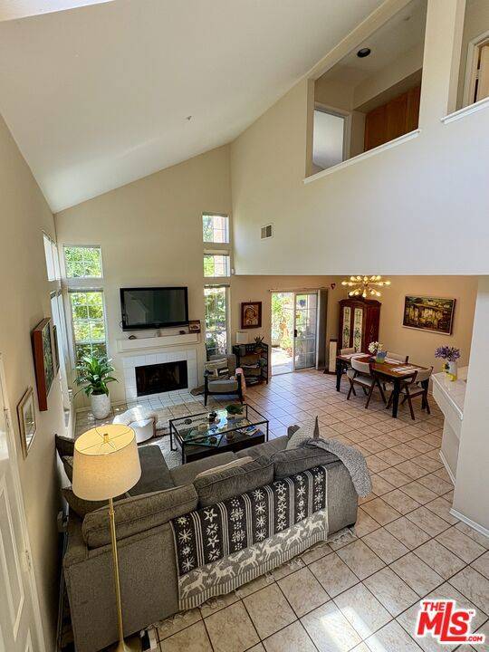 Oxnard, CA 93030,1202 Lost Point LN