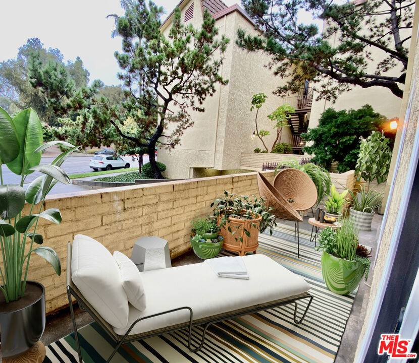 Culver City, CA 90230,5625 Green Valley CIR #108
