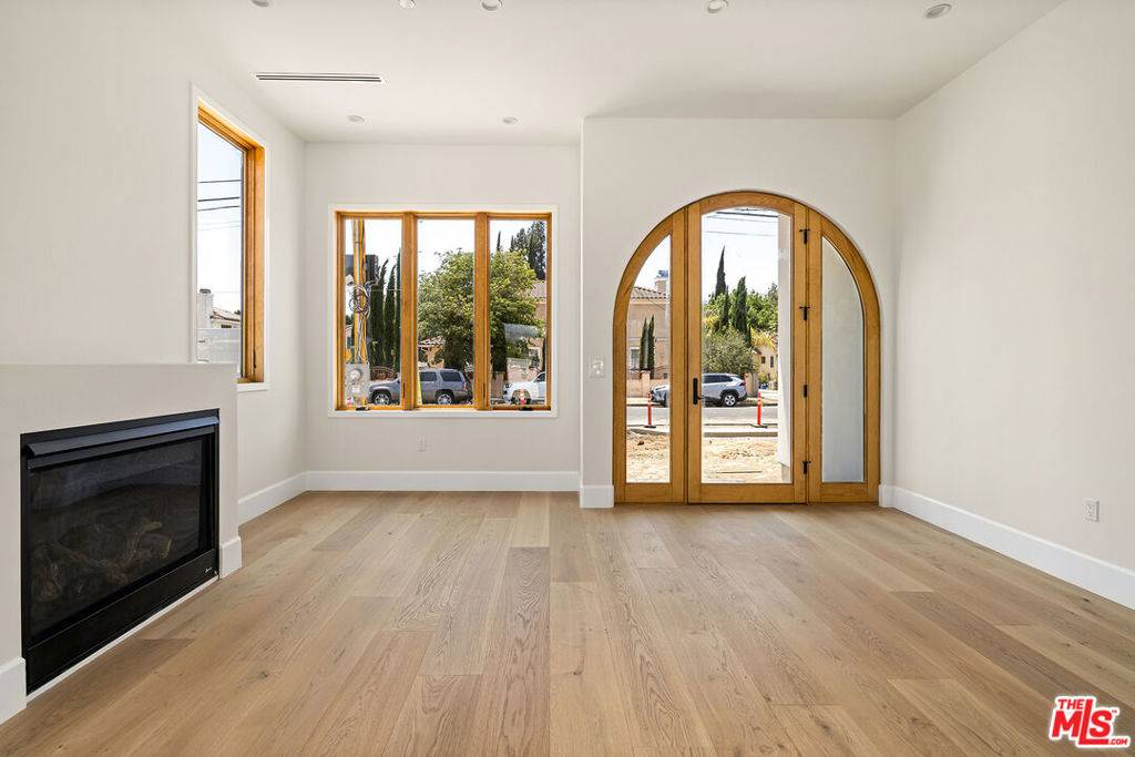 Winnetka, CA 91306,20329 Stagg ST