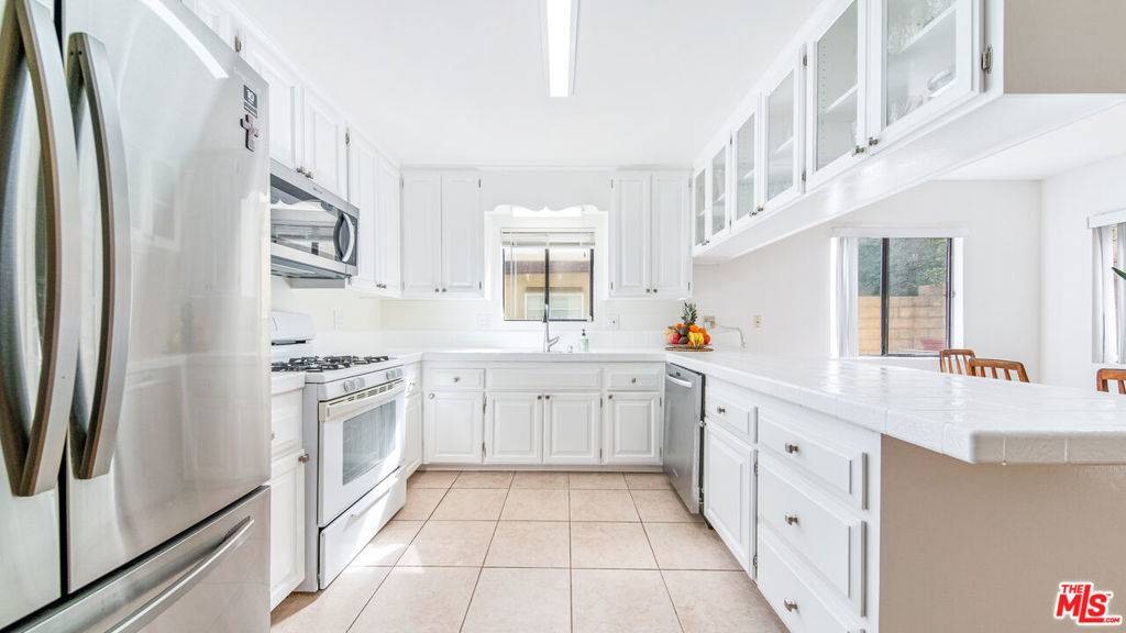Sunland, CA 91040,7948 Glenties WAY